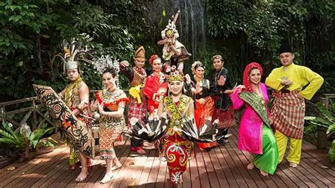 keanekaragaman budaya malaysia timur
